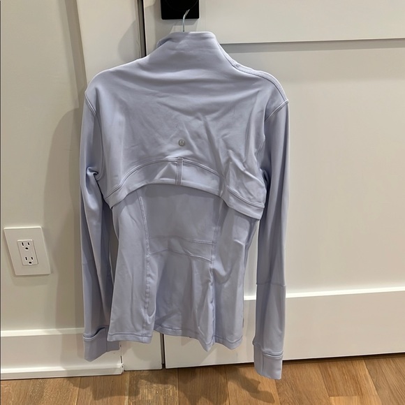 Lululemon Scuba Women's Periwinkle Jacket - Picture 2 of 3